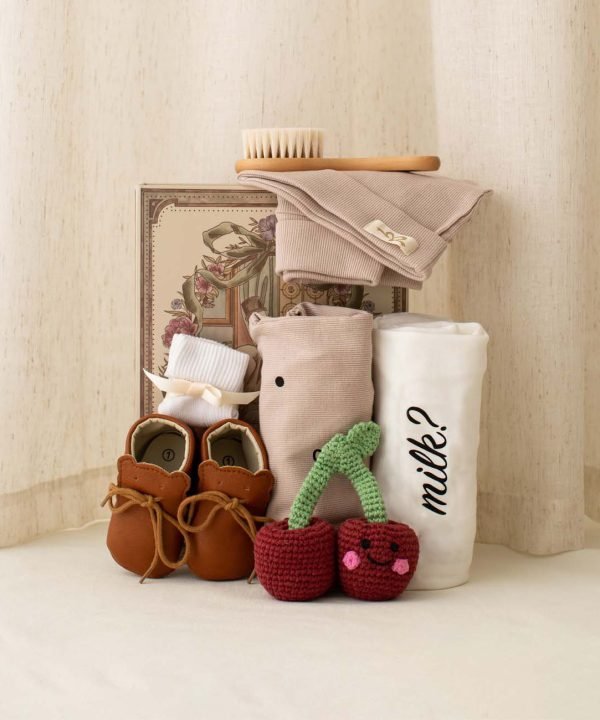 Organic New Baby Gift Hamper | Sweet Dreams & Cuddles